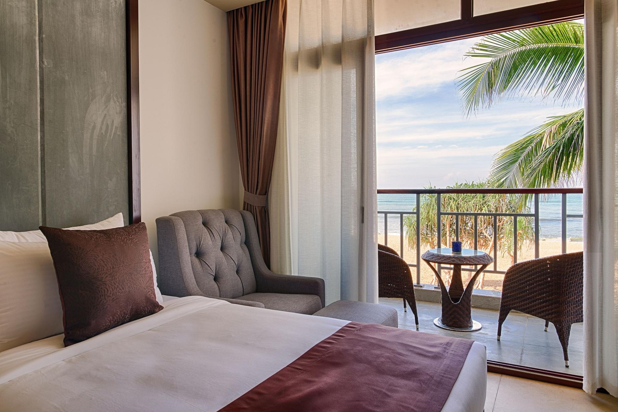 Jie Jie Beach Hotel Вадува Екстериор снимка