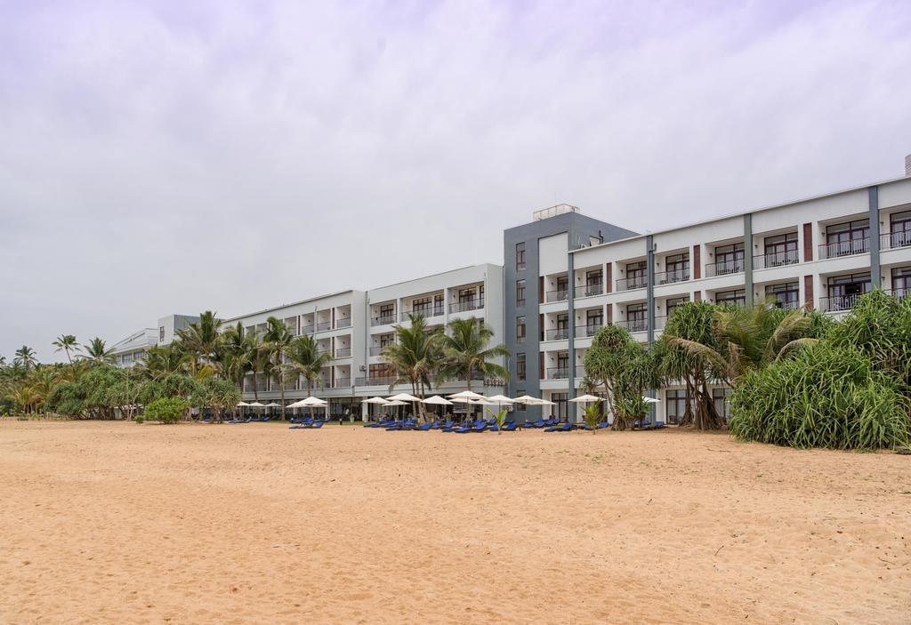 Jie Jie Beach Hotel Вадува Екстериор снимка