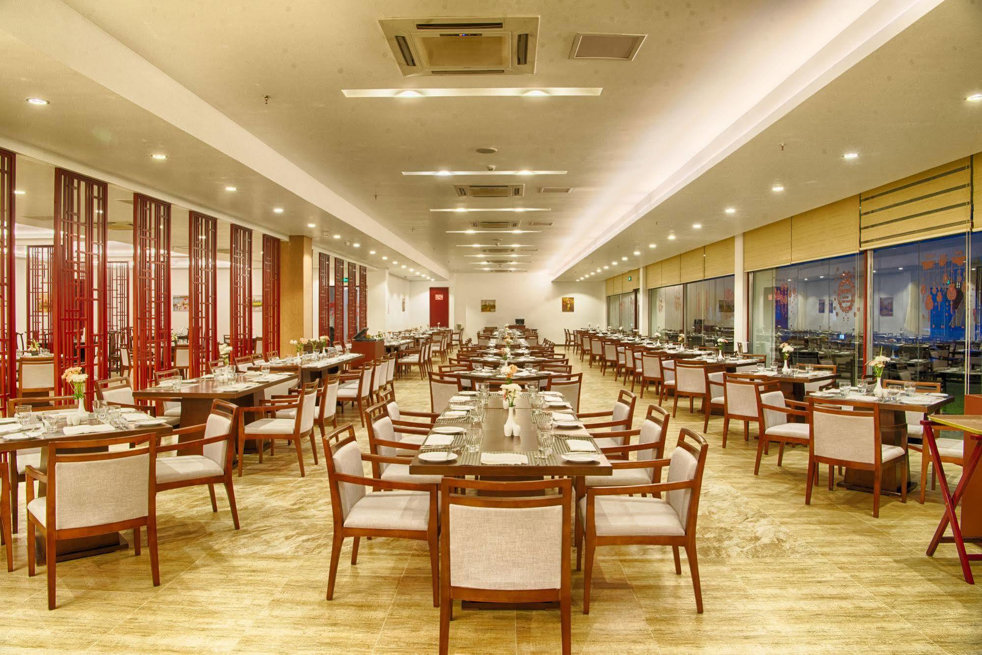 Jie Jie Beach Hotel Вадува Екстериор снимка