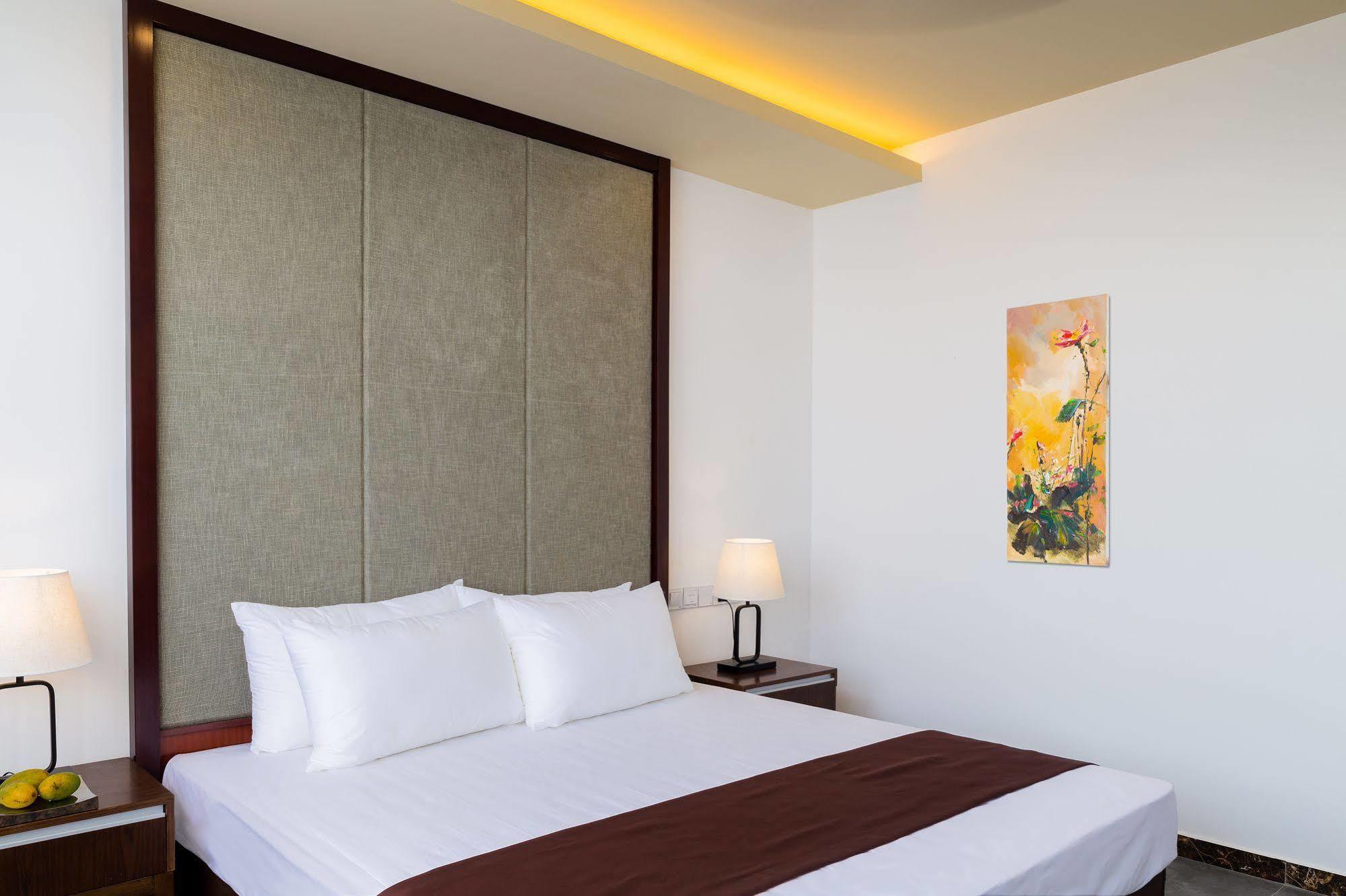 Jie Jie Beach Hotel Вадува Екстериор снимка